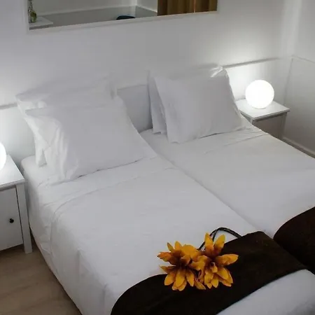 Azores Pedra - T0 E T1 Daire *