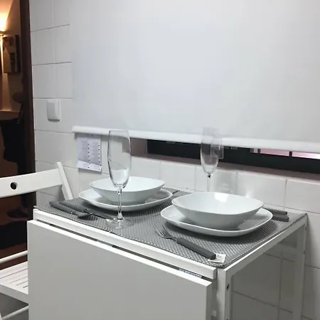 Daire Azores Pedra - T0 E T1 *