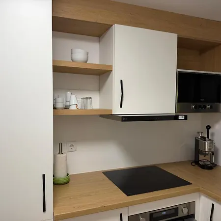 דירה Azores Pedra - T0 E T1 *