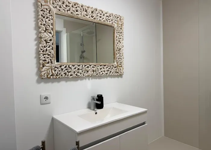 Pedra Ponta Delgada (Sao Miguel)